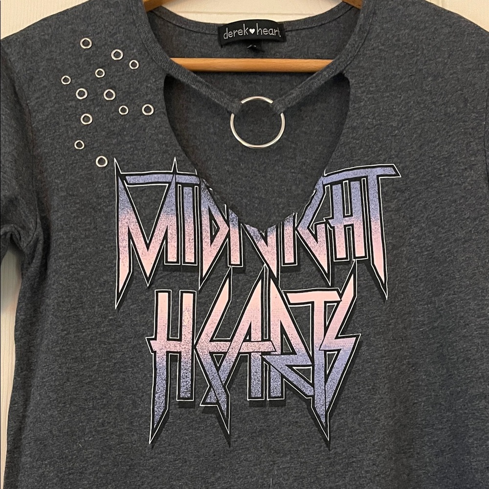 Derek Heart Charcoal Tee with Ring Detail